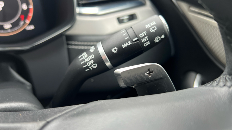 Jaguar F-Pace 2.0 P400e R-Dynamic SE Black 5dr Auto AWD Estate